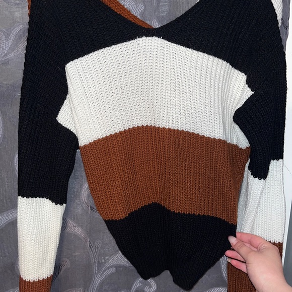 Eclipse knot top (barley worn) - Picture 3 of 3